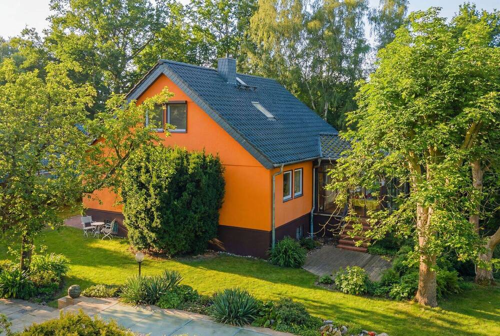 Thumbnail-Am Wald & nahe der Spree: Einfamilienhaus mit Keller, Wintergarten, Sauna, Tiefgarage in Beeskow