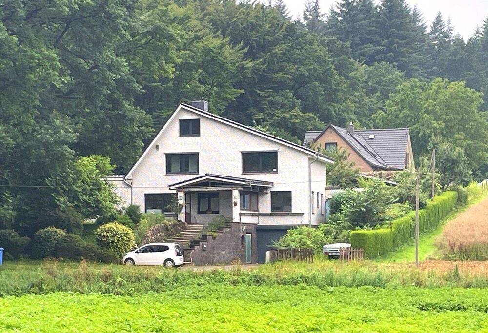 Thumbnail-Verkaufsangebot für ein Einfamilienhaus, ca. 143,78 m² Wohnfläche, zwei Ebenen, eigenes Grundstück ca. 1.109 m², Rosengarten bei Hamburg