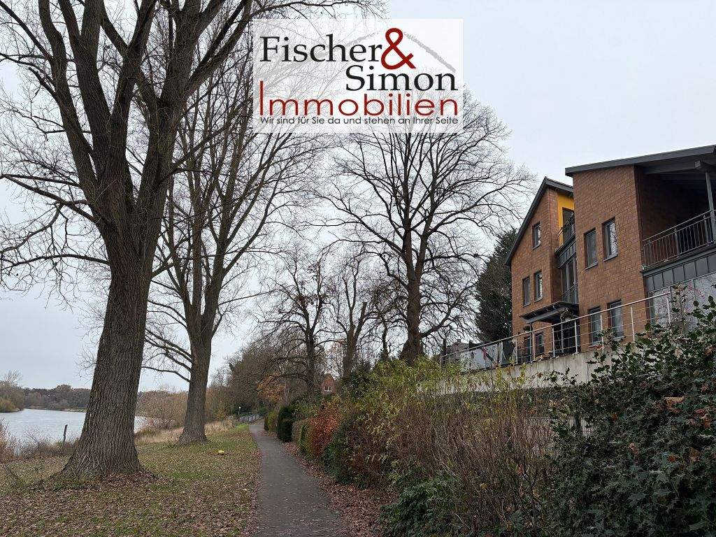 Thumbnail-Nienburg-Stadt-moderne 2-Zi. Wohnung im Erdgeschoss, direkt an der Weser, mit besonderer Architektur