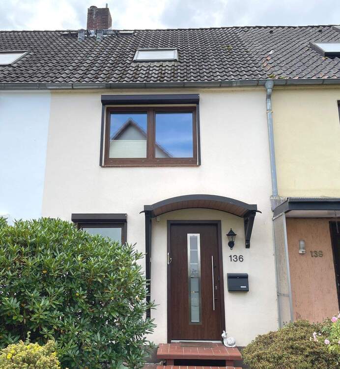 Thumbnail-Verkaufsangebot für ein 5 Zimmer Mittelreihenhaus, ca. 90 m² Wohnfläche, ca. 166 m² eigenes Grundstück in 21629 Neu Wulmstorf