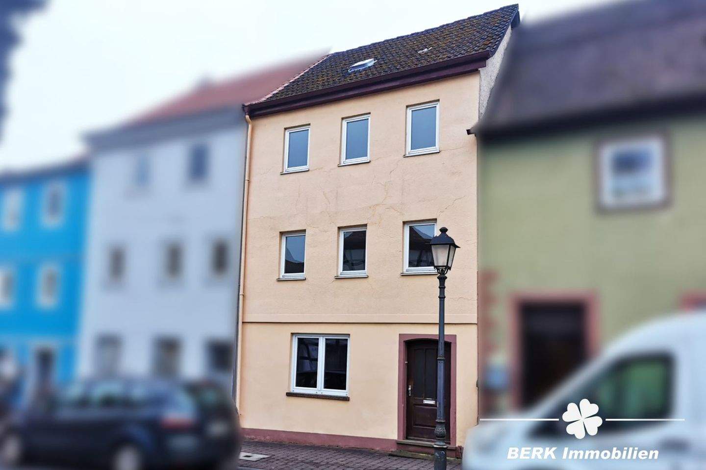 Thumbnail-BERK Immobilien - Ensembleschutz - Junges Wohnen im charmanten Altbau-Reihenmittelhaus in Amorbach