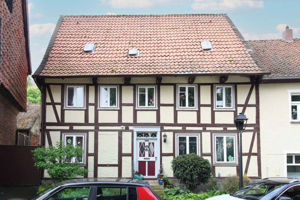 Thumbnail-Wohnen mit Charakter - Denkmalgeschütztes Fachwerkhaus mit idyllischem Terrassengarten in Hornburg