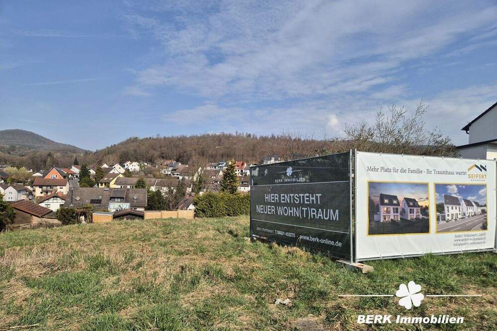 Thumbnail-BERK Immobilien - moderne Neubau-Doppelhaushälfte in Sailauf. Ideal für Familien, mit förderfähigem KfW40-Standard