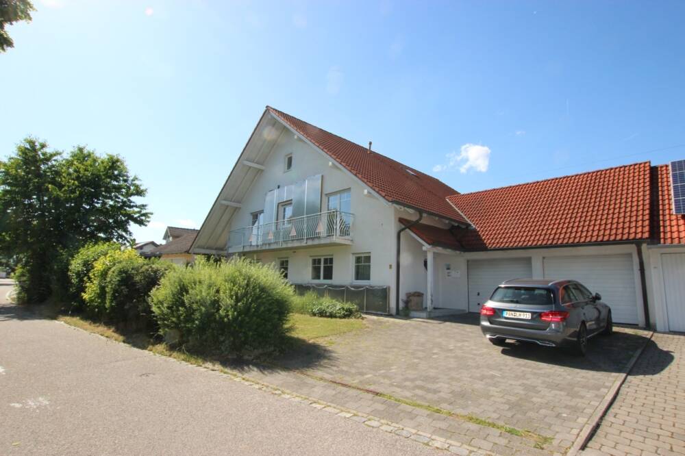 Thumbnail-großes Einfamilienhaus in schöner Siedlungslage - 698