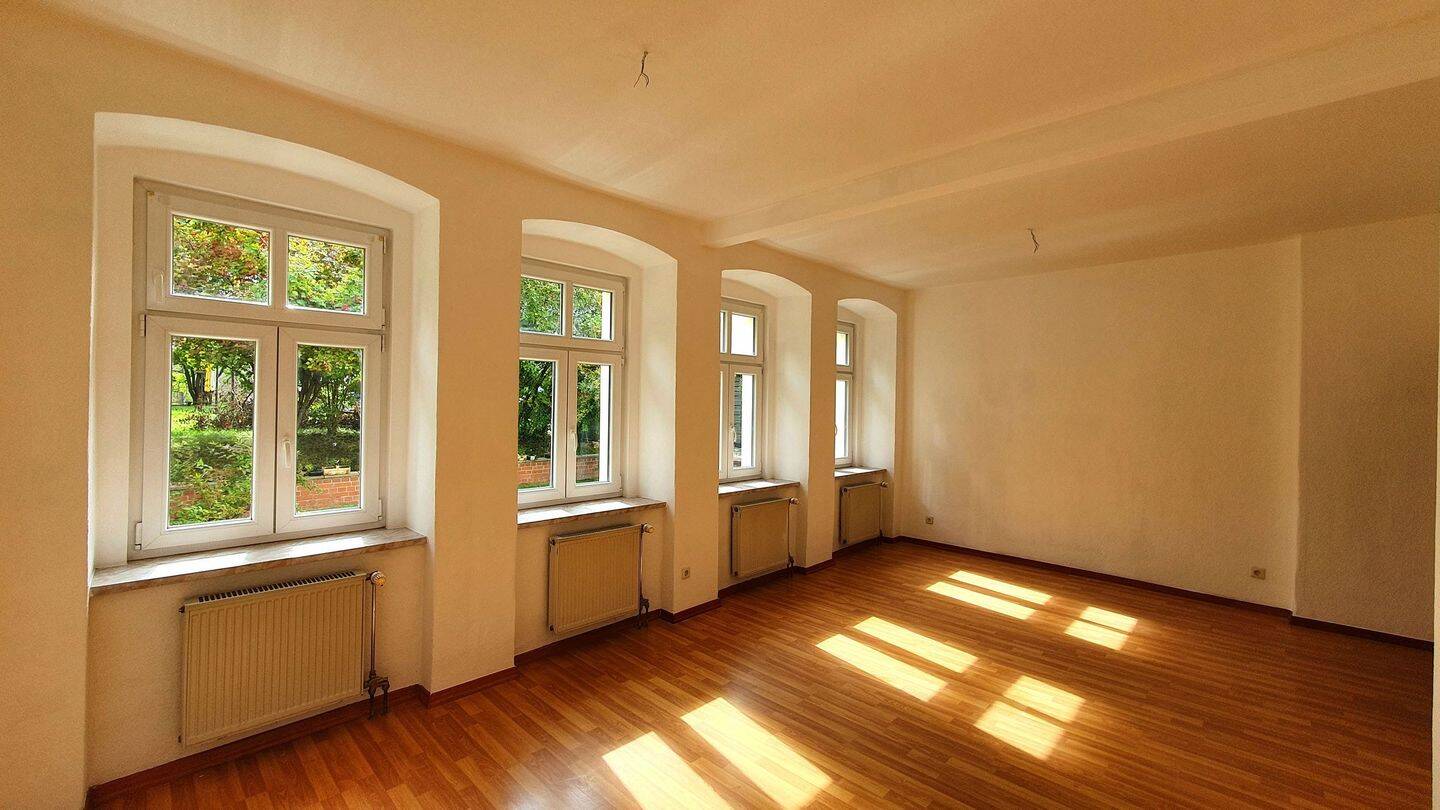 Thumbnail-geräumige 2- Raumwohnung im Erdgeschoss mit großer separater Küche in ruhiger Lage !