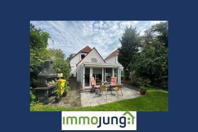 Thumbnail-Älteres und renovierungsbedürftiges Wohnhaus in Wilhelmshaven im Stadtteil Neuengroden