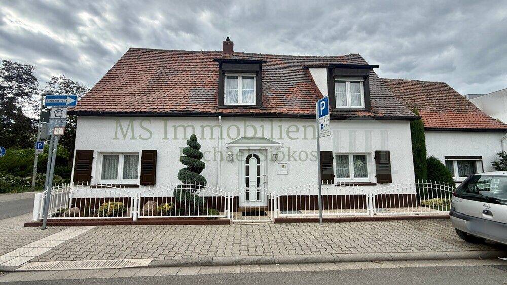 Thumbnail-*** Charmantes Einfamilienhaus + Garage ***