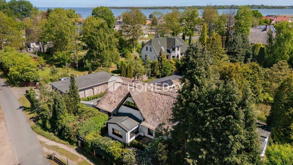 Thumbnail-Ein Traum unter Reet! Rustikales Traumhaus in Boddennähe | Idyllische Lage | Viel Land!