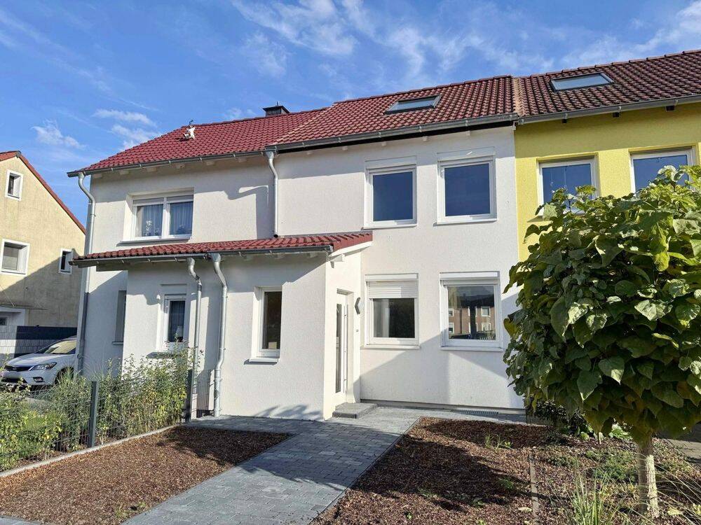 Thumbnail-UMFASSEND MODERNISIERT: REIHENHAUS MIT GARTEN UND STELLPLATZ IN ICKERN