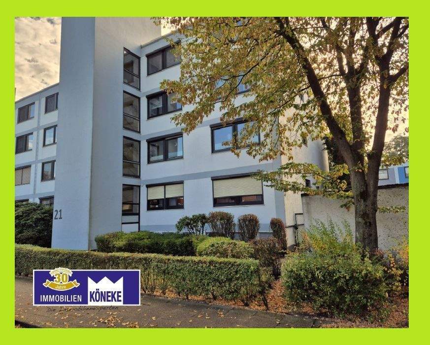 Thumbnail-73 m², im Hochparterre, mit Loggia, Einstellplatz, in renoviertem Zustand!