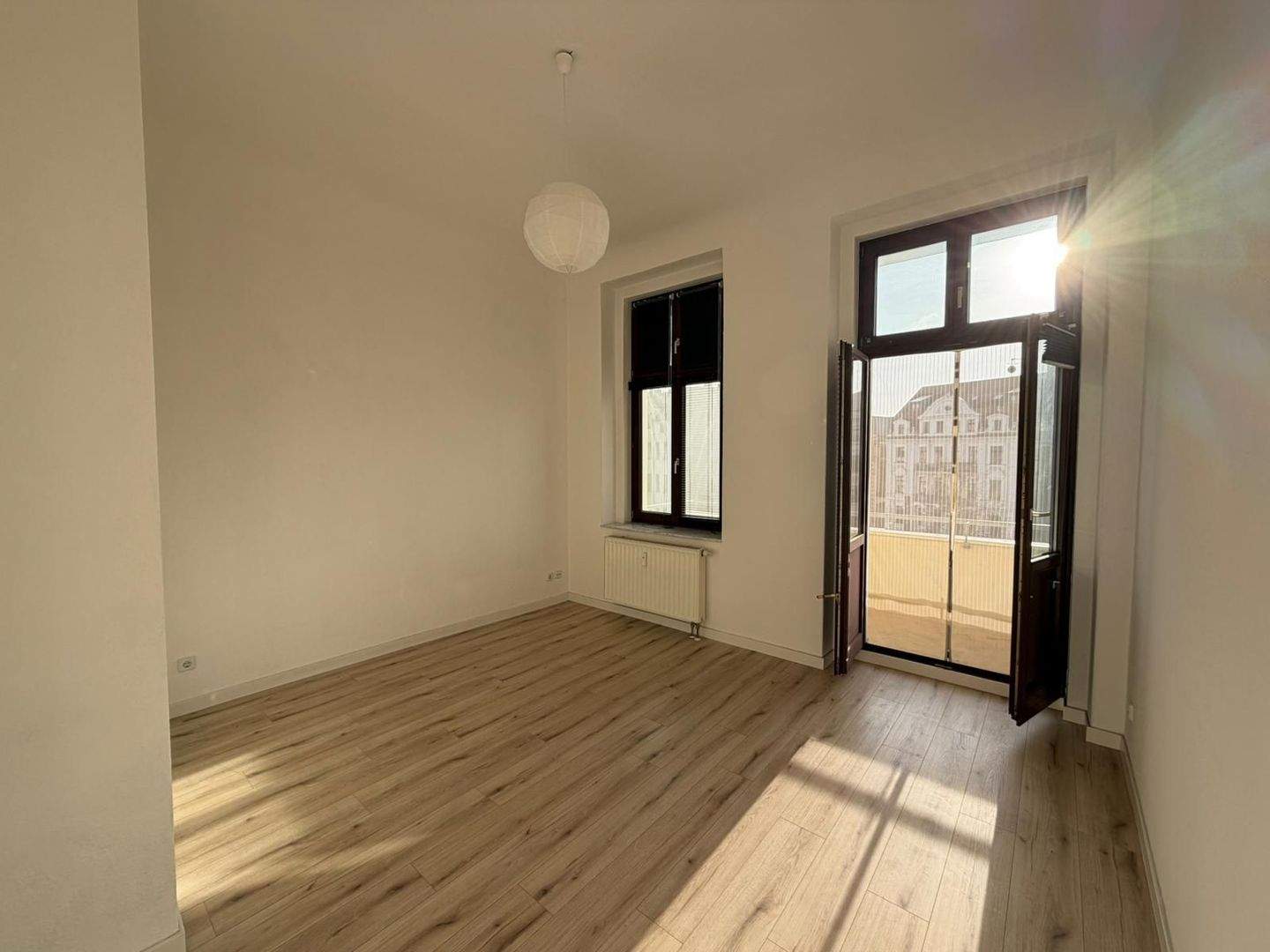 Thumbnail-zentrumsnahe 3- Raumwohnung mit Balkon und Fahrstuhl in der Südstadt !