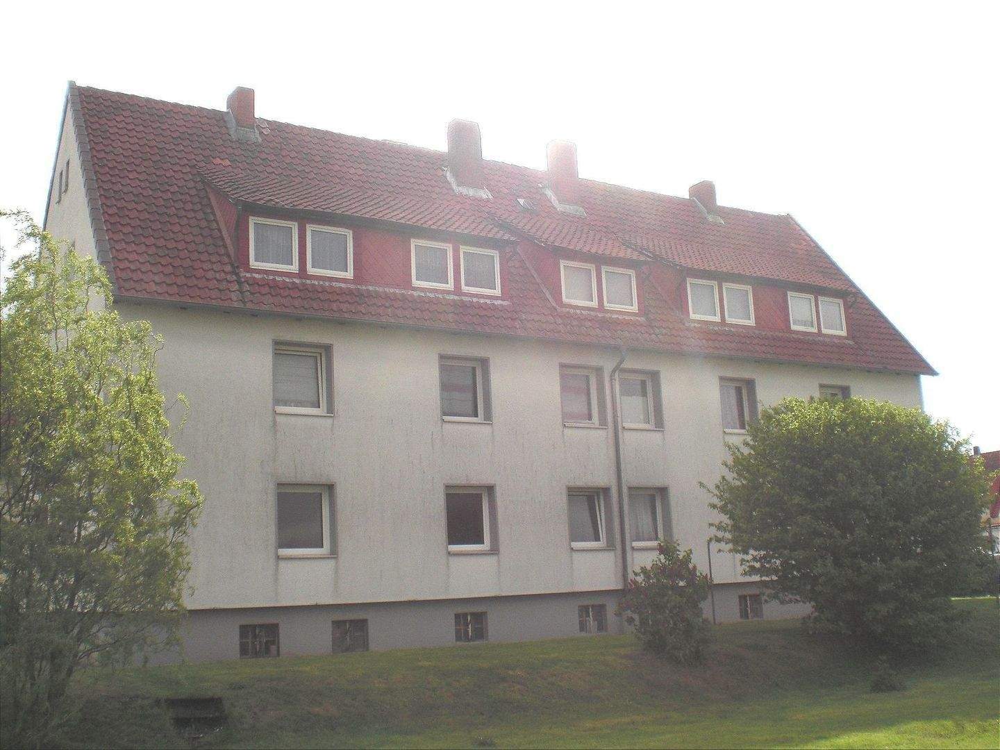 Thumbnail-Mehrfamilienhaus mit 7 Wohnungen und schönem Grundstück in zentraler Lage von Elze