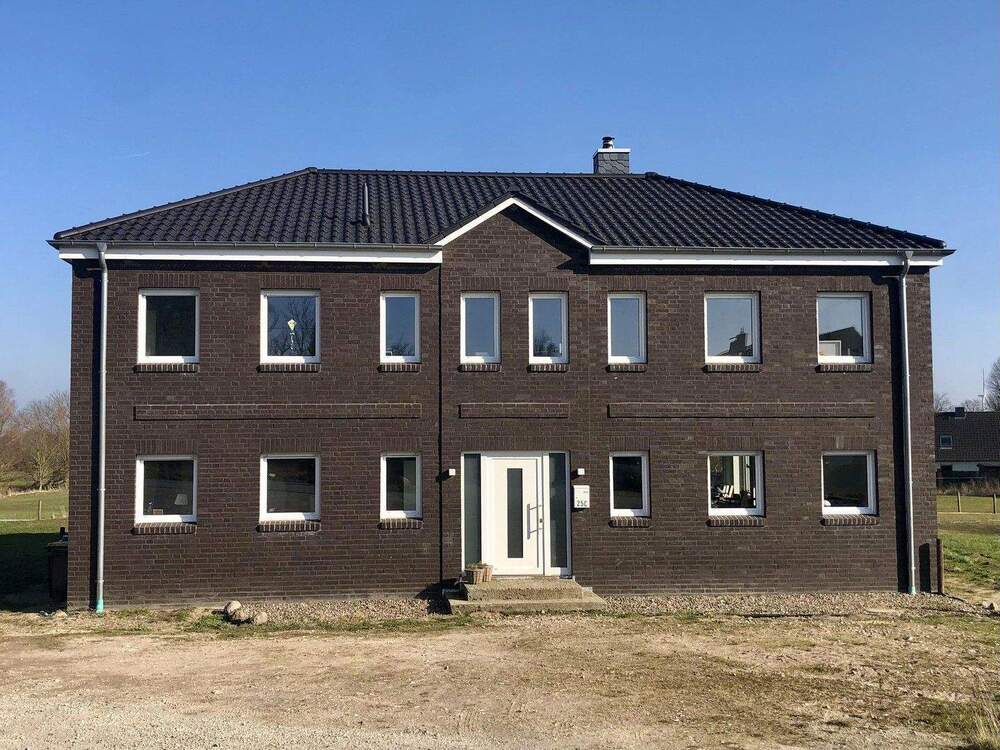 Thumbnail-Modernes Landanwesen (Bj. 2021) mit Wohnhaus, Halle, Bauland und ca. 4 ha Land