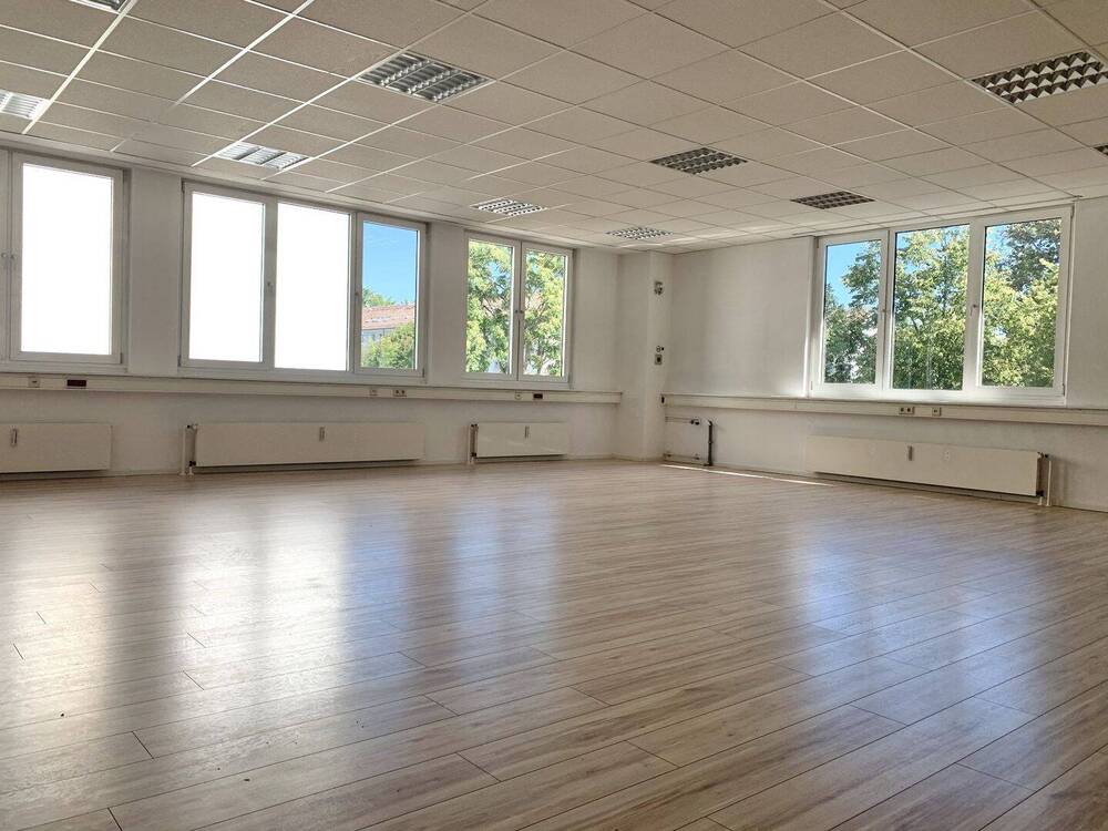 Thumbnail-großzügiges Büro in zentraler Lage von Altlandsberg