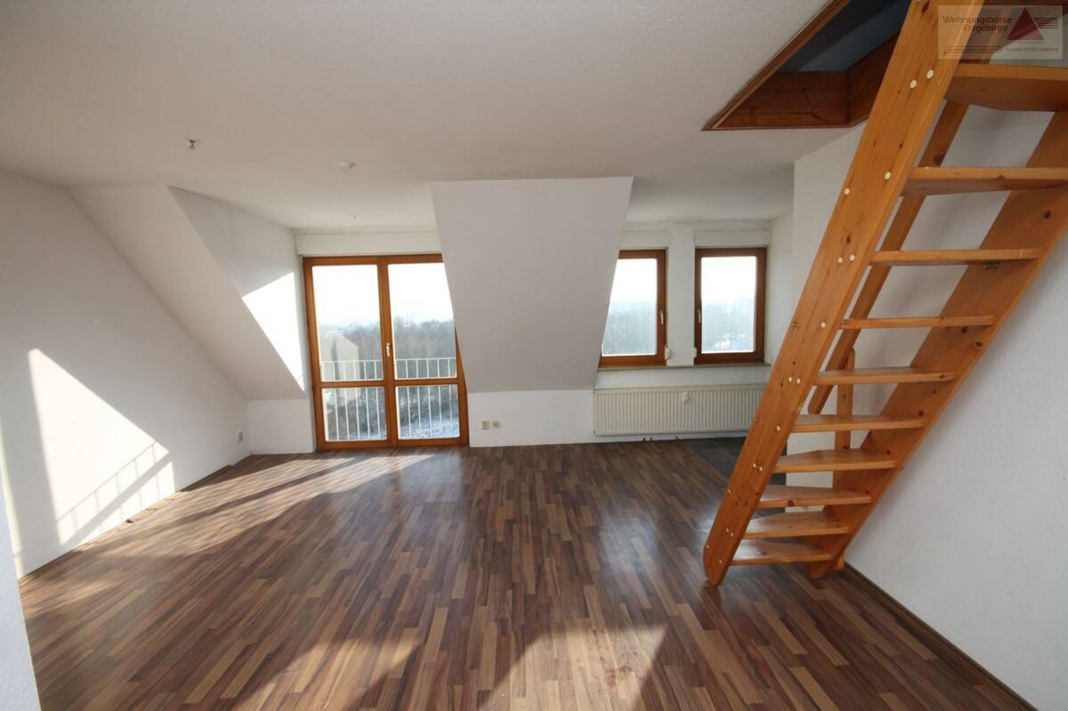 Thumbnail-3-Raum Wohnung im Dachgeschoss im Herzog-Georg-Ring zu vermieten!