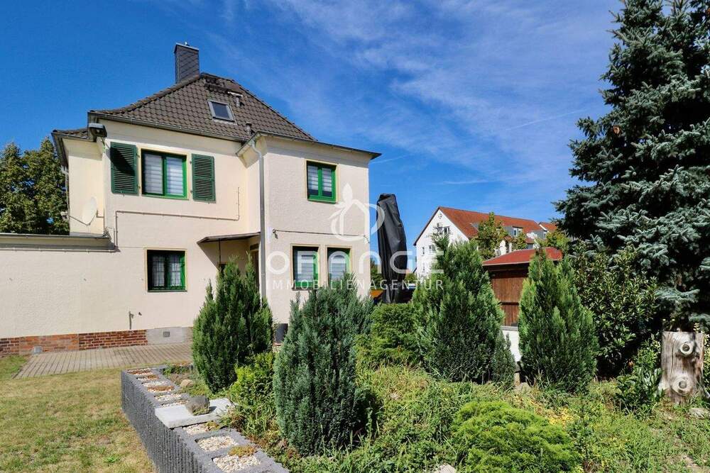 Thumbnail-*** Viel Platz für Familie - Plus flexible Gewerbemöglichkeit ***