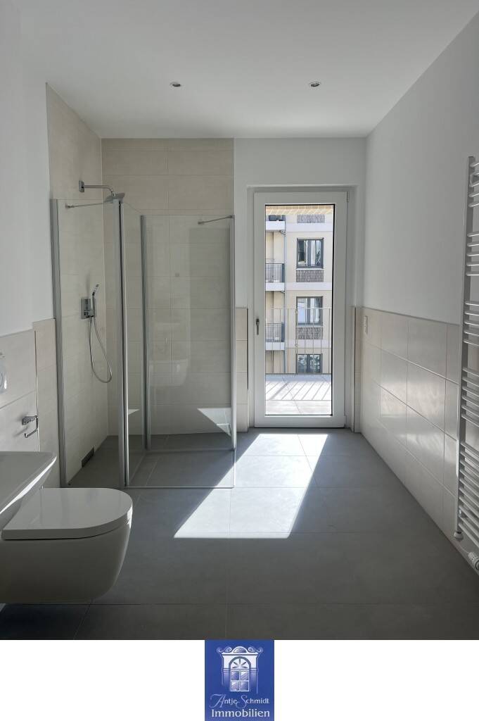 Thumbnail-ERSTBEZUG! Interessante 3-Zimmerwohnung an der Elbe! 2 Balkone, Barrierefrei, Lift!