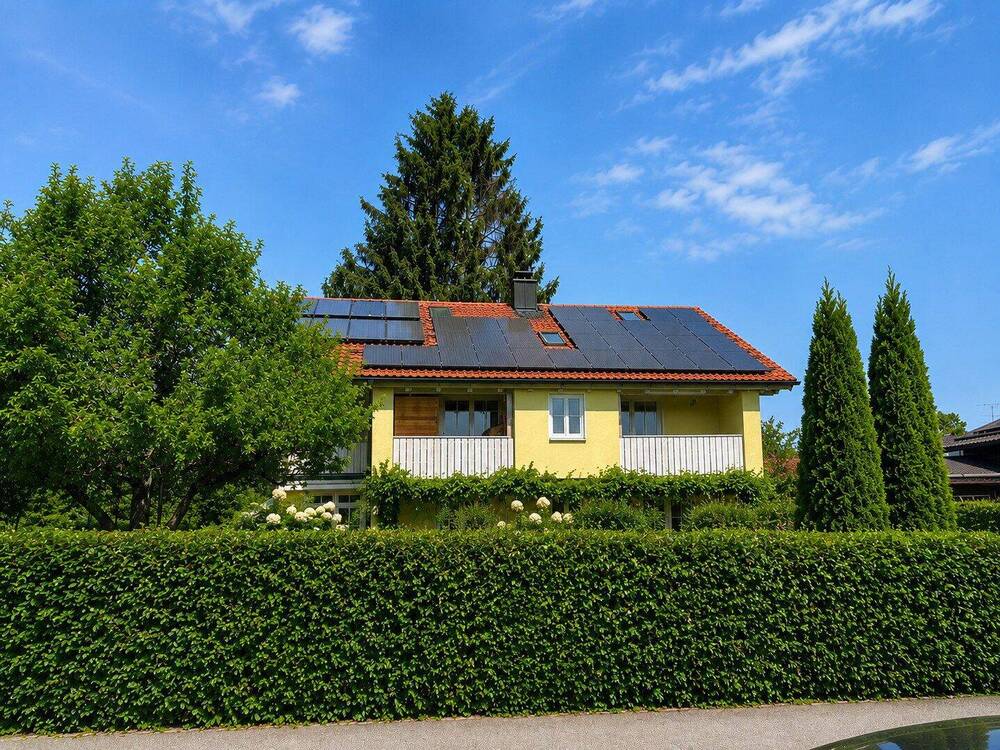 Thumbnail-Liebevoll und großzügiges Einfamilienhaus mit Garten in Bernau am Chiemsee