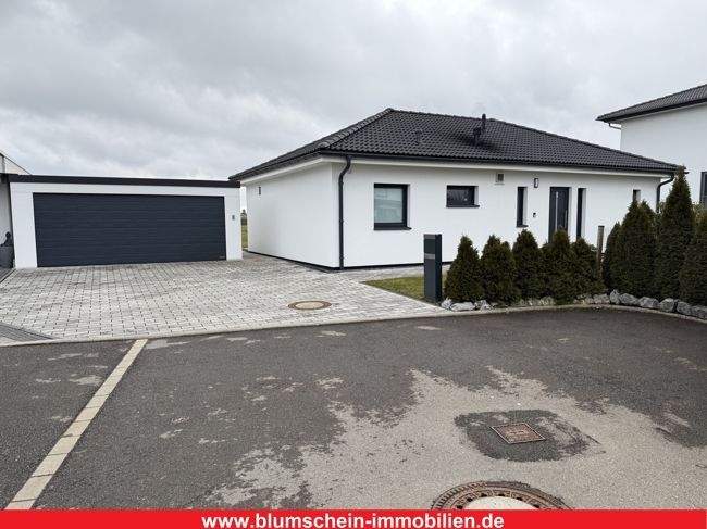 Thumbnail-*RESERVIERT* *Moderner Bungalow mit 4 Zimmern, großem Garten & Garage - Wohnen auf einer Ebene*