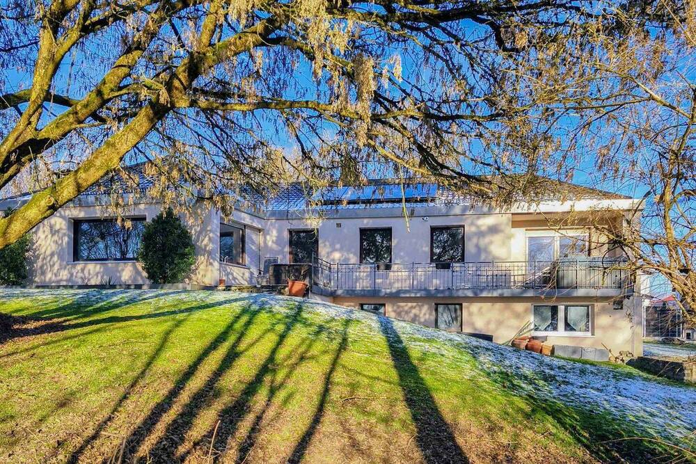 Thumbnail-Exklusiver Bungalow in exklusiver Lage - mit Einliegerwohnung & parkähnlichem Grundstück