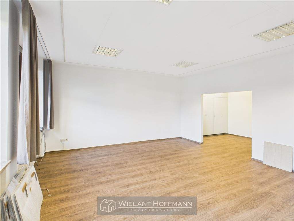 Thumbnail-Attraktive Büroflächen im Erdgeschoss des ehem. Klinikgebäudes am Sellhopsweg