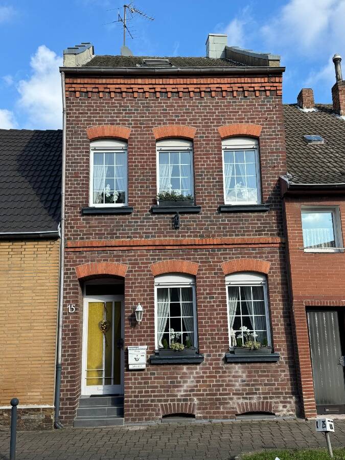 Thumbnail-Gepflegtes Reihenmittelhaus in Jüchen-Bedburdyck zu verkaufen!