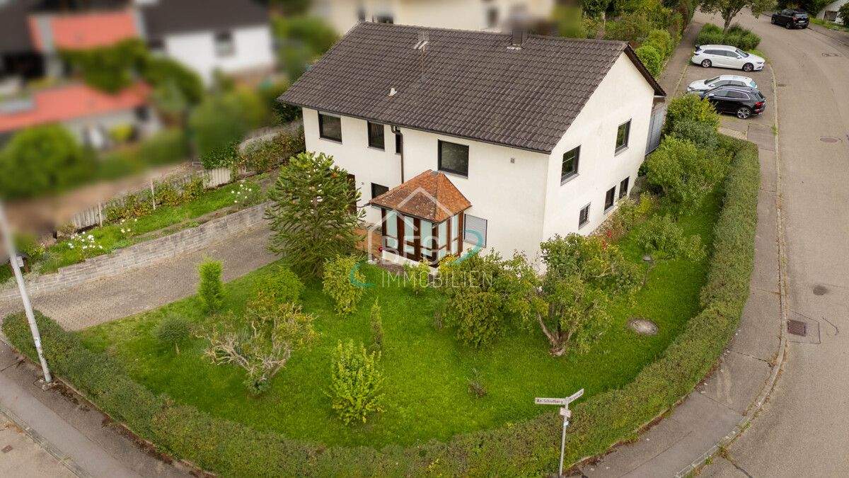 Thumbnail-Einfamilienhaus mit Wintergarten und Ausbaupotenzial in ruhiger Lage