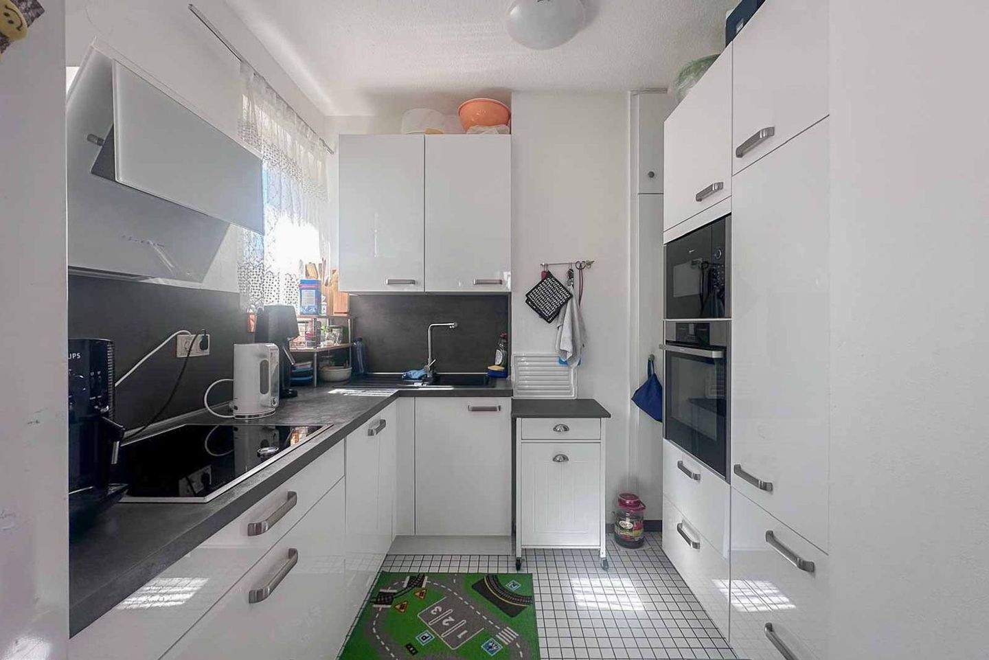 Thumbnail-Charmante 2-Zimmer-Eigentumswohnung mit großer Dachterrasse und Denkmalschutz in Mülheim