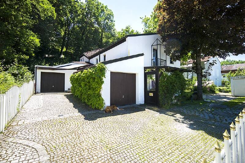 Thumbnail-GAUTING | FREISTEHENDES EINFAMILIENHAUS IN BESONDERER ARCHITEKTUR