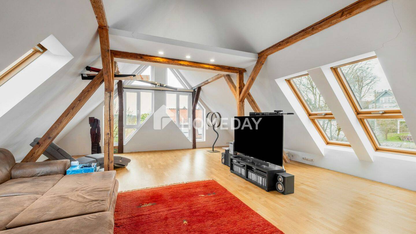 Thumbnail-Großzügiges Einfamilienhaus mit vielseitigem Raumangebot, Atelier und ruhiger Lage