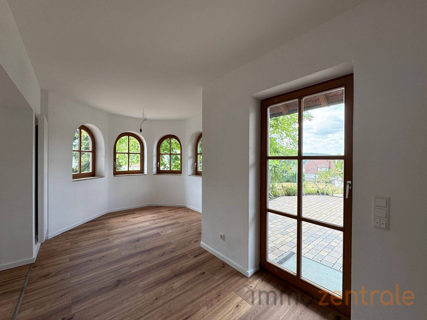 Thumbnail-Geschmackvoll wohnen in Obererlbach - Neu renovierte 2-Zi.-EG-Wohnung mit Charme