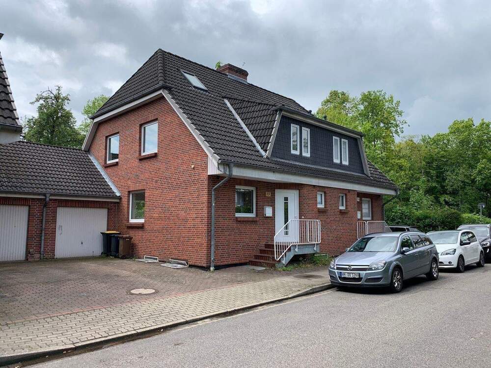 Thumbnail-von Privat, Doppelhaushälfte im Pinneberger Quellental, Sackgassenendlage