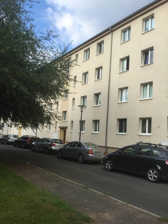 Thumbnail-Provisionsfrei - große Dachgeschoßwohnung mit Dachterrasse und PKW Stellplatz im grünen Innenhof!