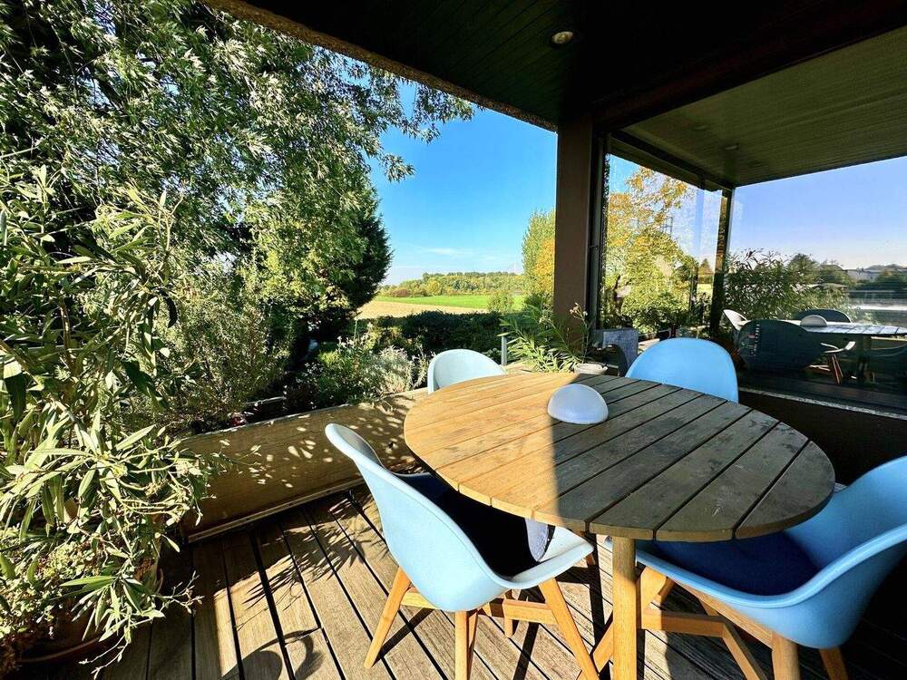 Thumbnail-Charmante Etagenwohnung mit 190 m², Rheinblick, Studio und 2 Garagen in Himmelgeist