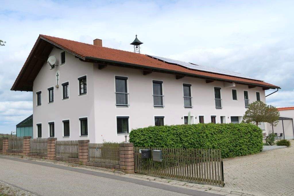 Thumbnail-Exclusives Anwesen in idyllischer Weilerlage mit großzügigem Grundstück und vielseitigen Nutzungsmöglichkeiten nähe Vilsbiburg