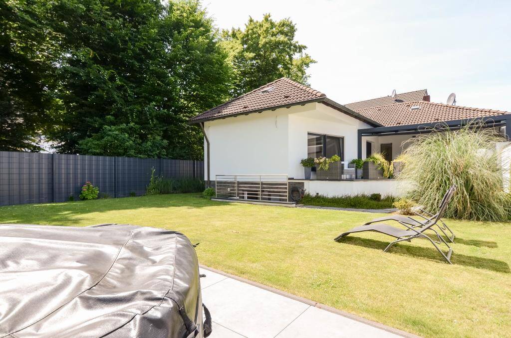 Thumbnail-2018 saniertes EFH mit hausinterner Garage in zentraler Lage von Opladen * hochwertige Ausstattung * 2 Terrassen * ...