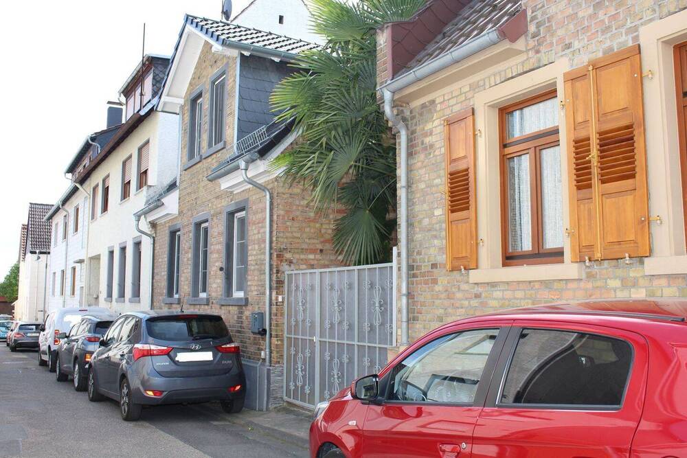 Thumbnail-Wunderschönes saniertes und renoviertes Einfamilienhaus in Bodenheim Aufstockung möglich