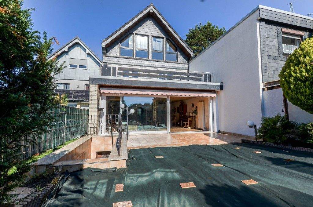 Thumbnail-Großzügiges Reihenhaus in Leverkusen-Rheindorf * 5-Zi * ca. 151,38 m² Wfl. * ca. 84,64 m² Nutzfl. * Einzelgarage * Da...