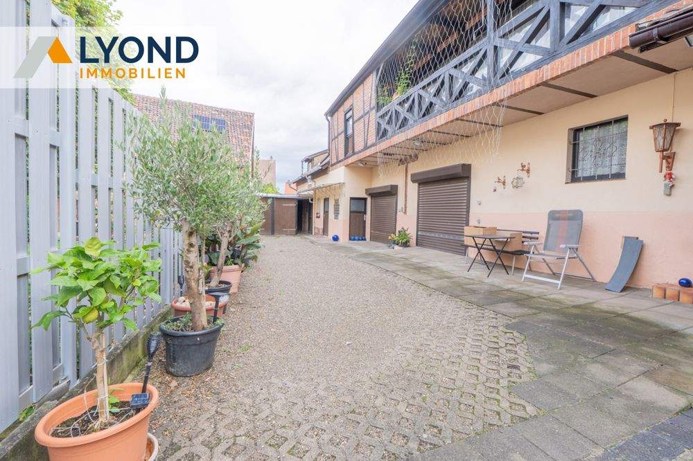 Thumbnail-Geräumiges Einfamilienhaus mit Einliegerwohnung