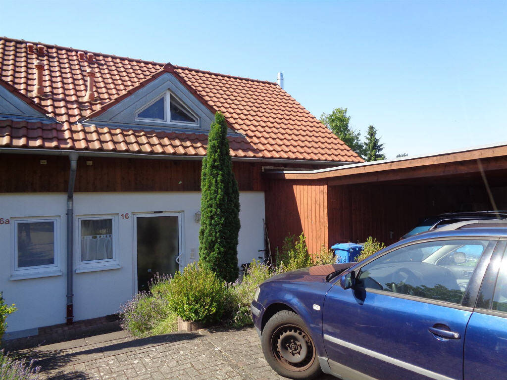 Hausansicht von der Straße