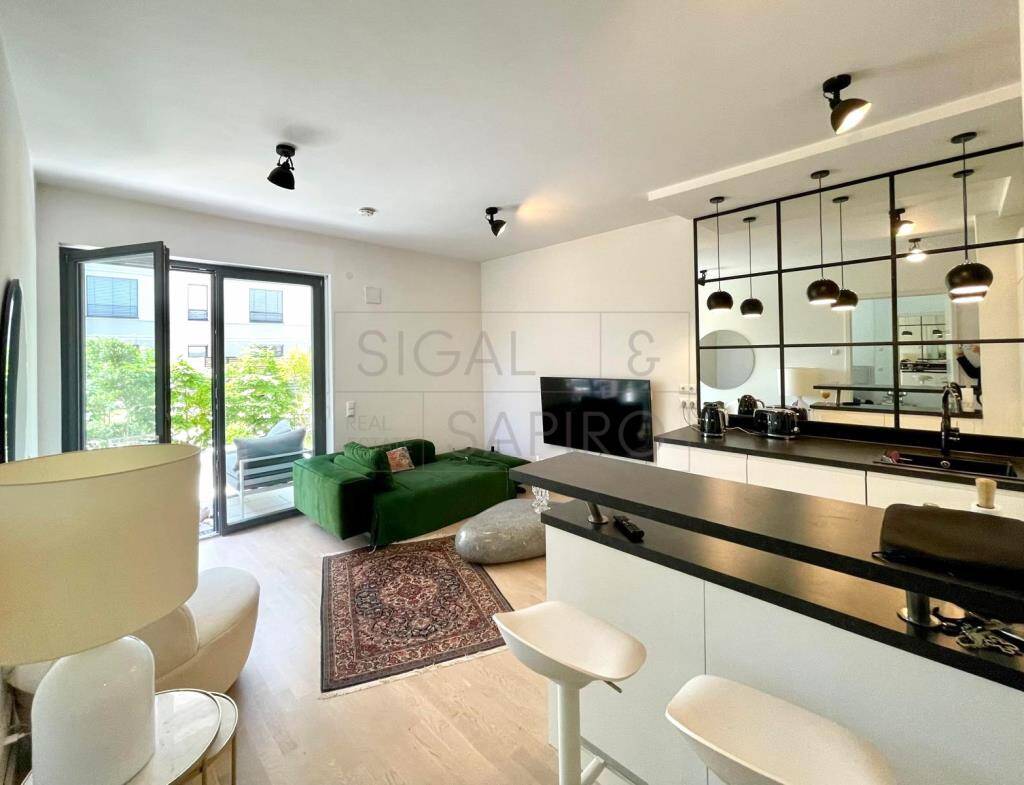 Thumbnail-FANTASTISCHE 2-ZIMMER-WOHNUNG MIT GROSSER TERRASSE IN BERLIN-WILMERSDORF