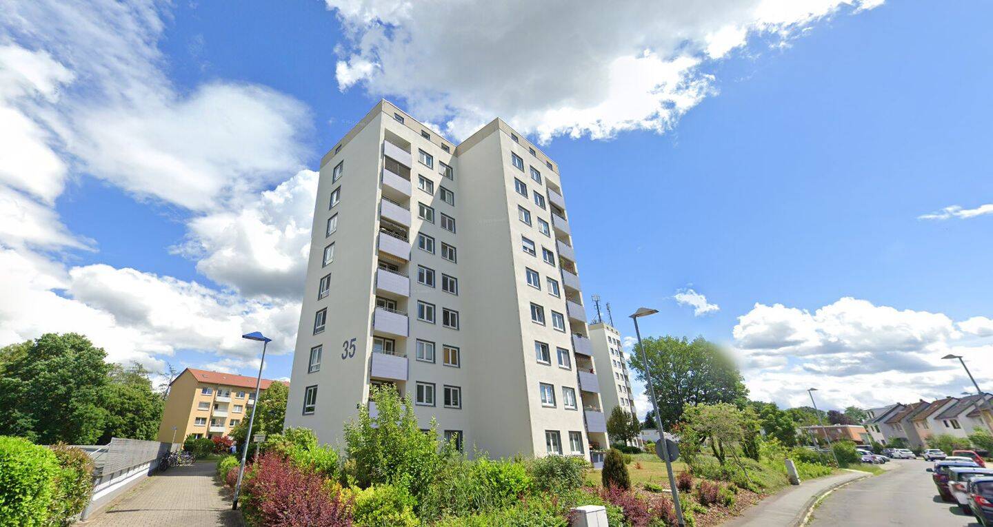 Thumbnail-Geräumige 3-Zimmer-Wohnung mit Loggia und getrenntem Bad WC