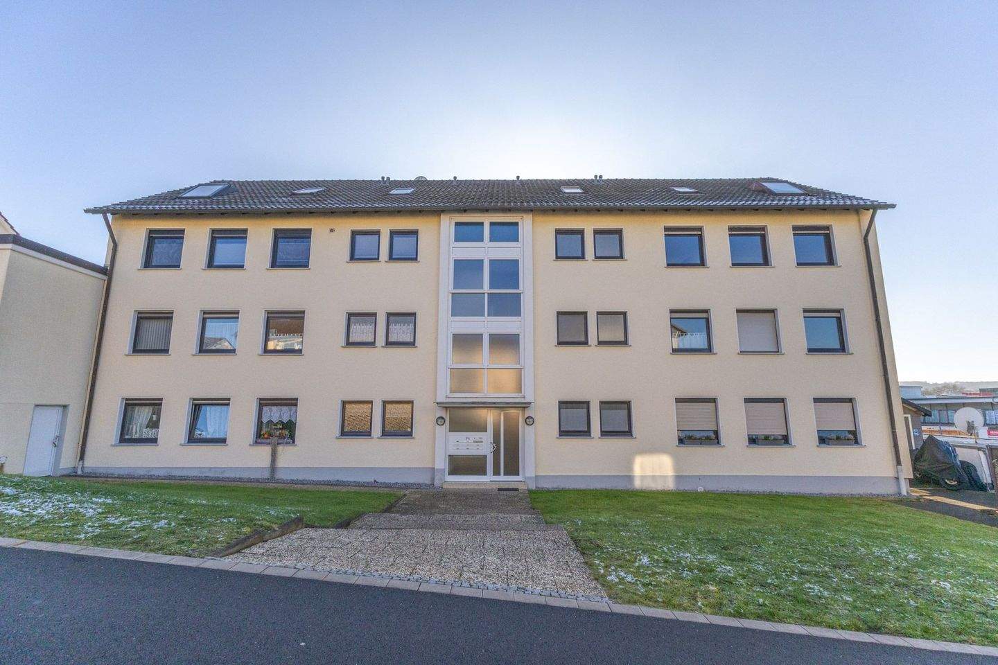 Thumbnail-ETW im 2.OG mit Garage und Balkon (Erbbaurecht)