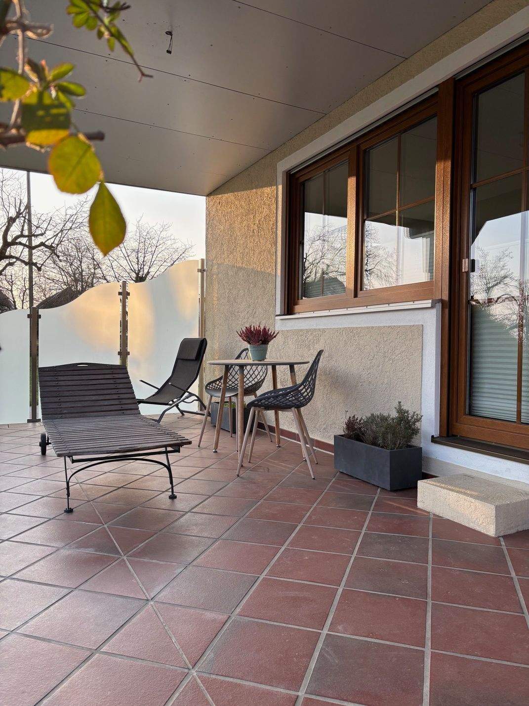 Thumbnail-KS- Immobilien - 4-Zimmer-EG-Whg. - traumhafte Lage