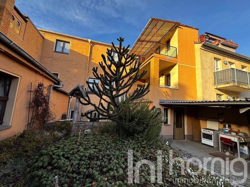 Thumbnail-Stadthaus mit eigenen Parkplätzen und kleinem Garten im Zentrum von Kamenz