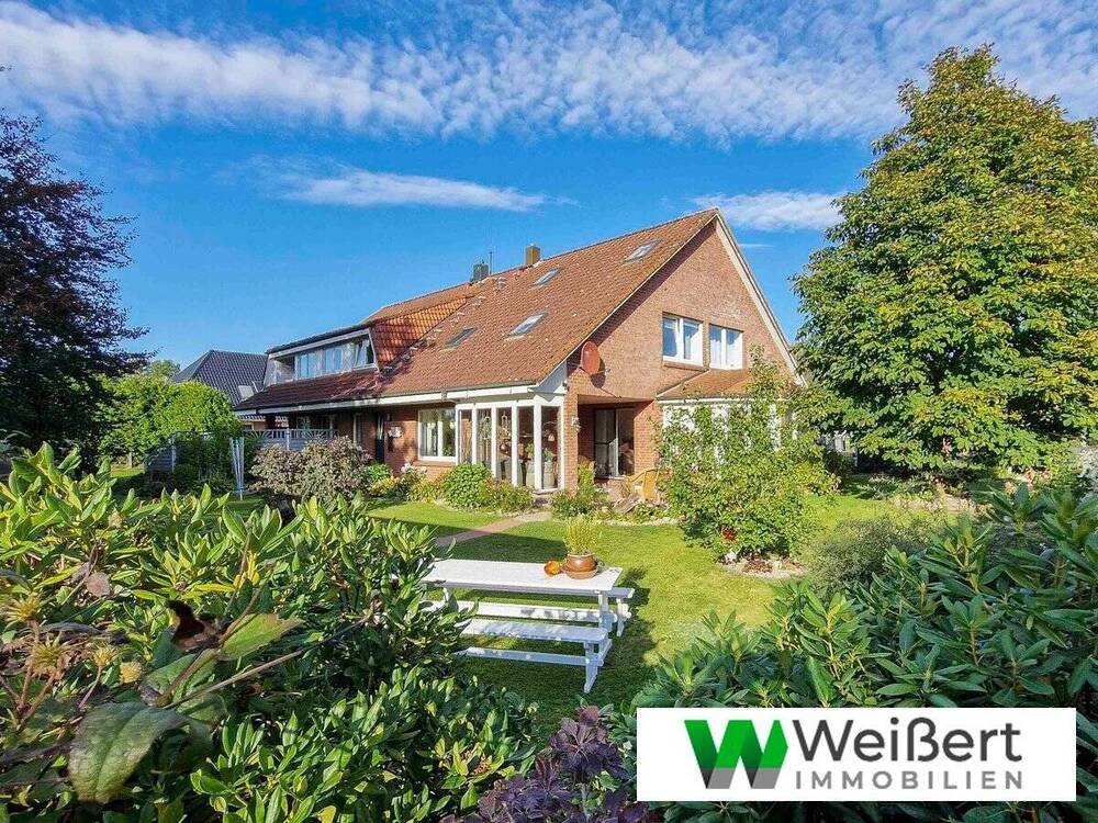 Thumbnail-Exklusives Mehrgenerationshaus mit drei Wohneinheiten und 450 m² Wohnfläche auf traumhaftem Grundstück