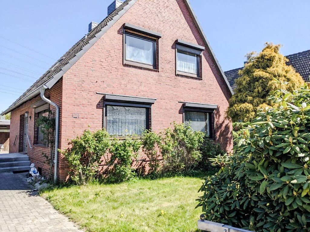 Thumbnail-Einfamilienhaus mit Ausbaupotential auf großem Grundstück zu verkaufen
