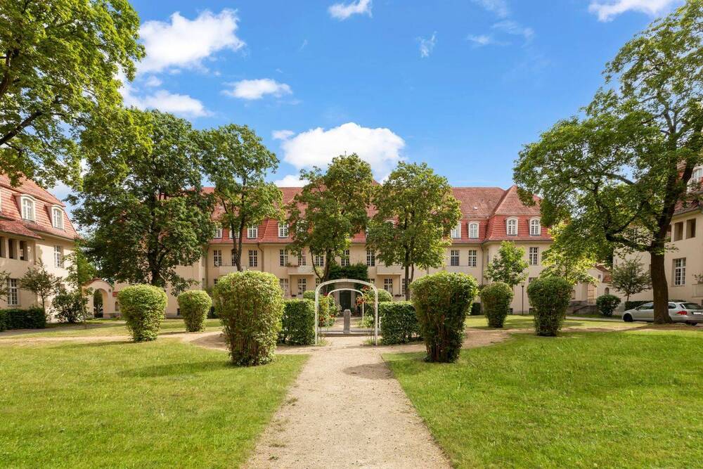 Thumbnail-Wohnen im denkmalgeschützten Architekturensemble Ludwigpark - 3 Zimmer Hochparterre