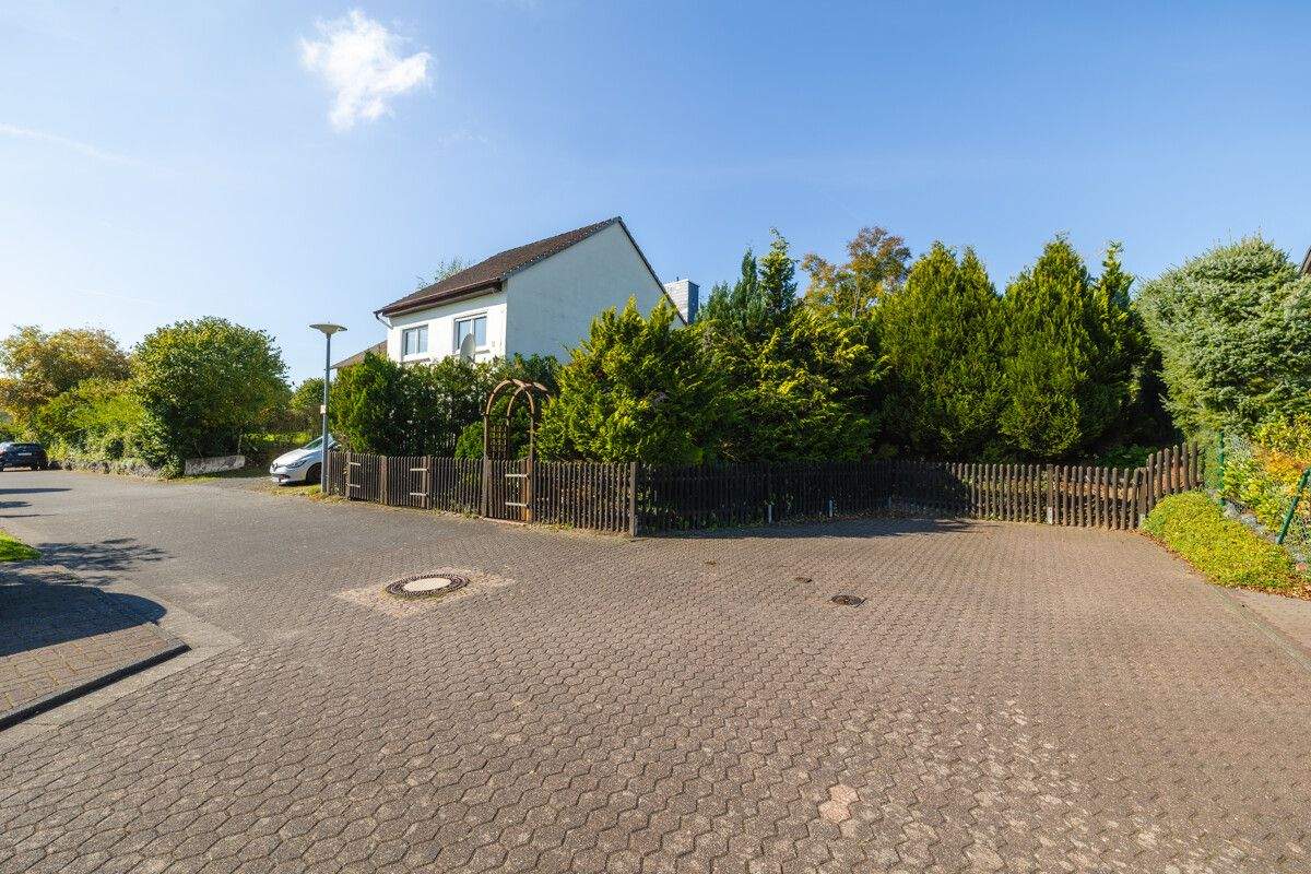 Thumbnail-Schönes Grundstück in Breitscheid-Siebenmorgen mit Weitblick und vielen Möglichkeiten