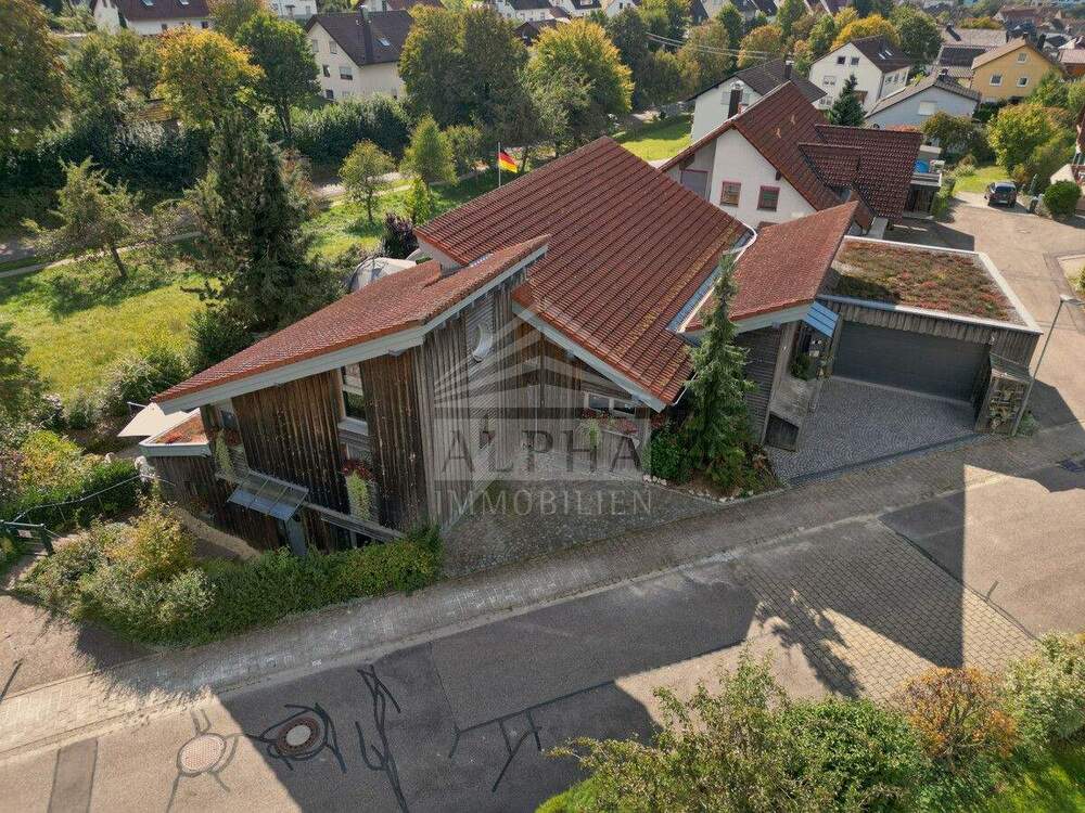 Thumbnail-*MEHRGENERATIONEN-HAUS* Modernisiertes Zweifamilienhaus mit Pool, Luxusausstattung in Böhmenkirch